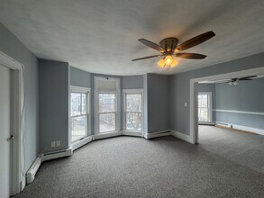 60 Prescott St, Unit 2 in Somerville, MA - Building Photo - Building Photo
