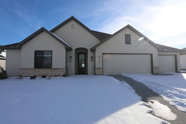 property at 4404 Kingston Heath Dr