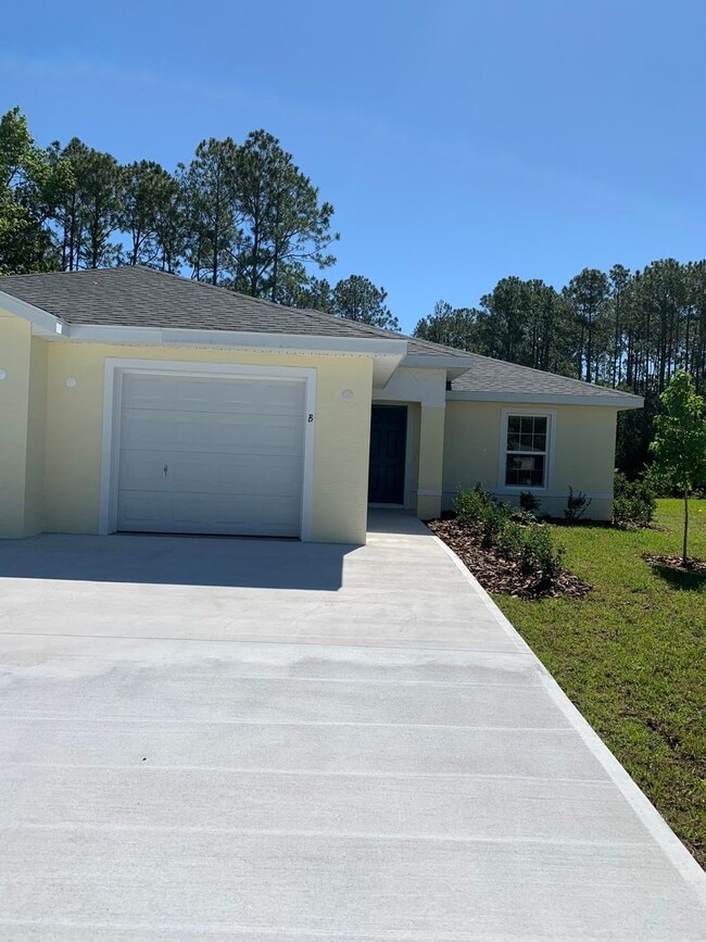 property at 124 Plainview Dr