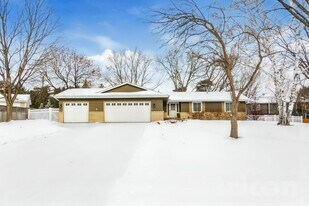 17230 14th Ave N in Minneapolis, MN - Building Photo