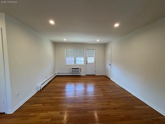 100 Manhasset Ave in Port Washington, NY - Building Photo - Building Photo