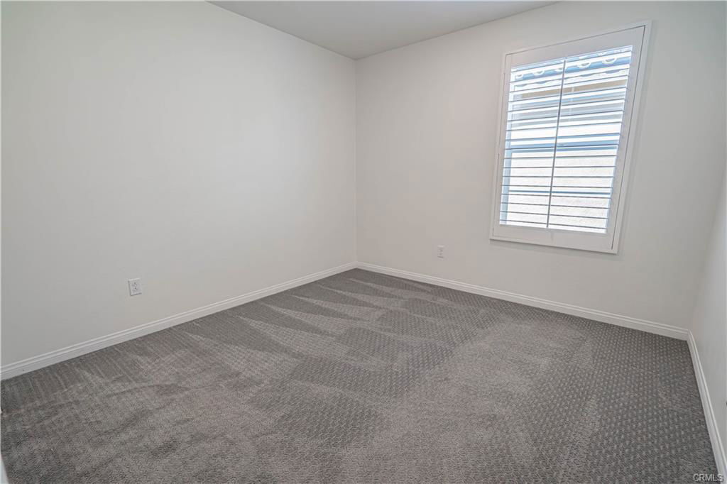 17047 Zion Dr in Santa Clarita, CA - Building Photo