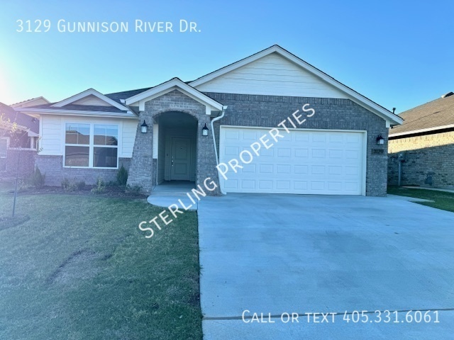 3129 Gunnison River Dr