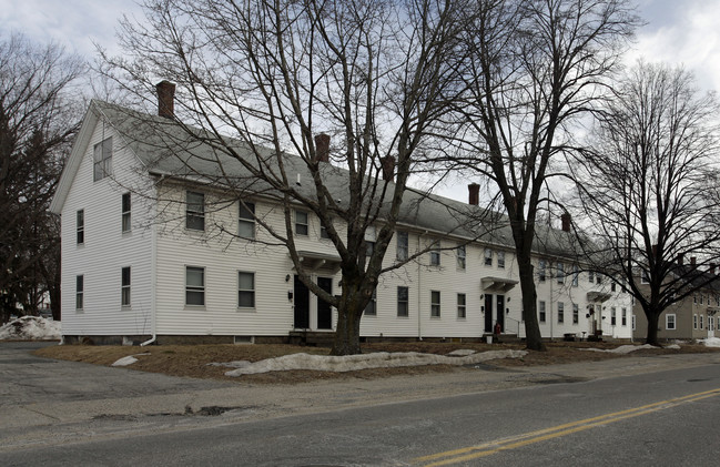 186-196 Main St in Whitinsville, MA - Building Photo - Building Photo