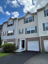 65 Highland Cir in Newark, DE - Building Photo