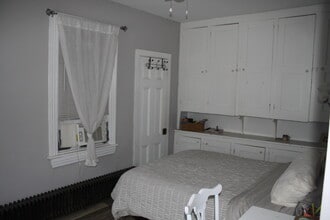 215 S New St, Unit 1 in West Chester, PA - Building Photo - Building Photo