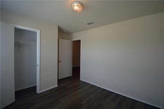 1429 Raven Dr W in Sherman, TX - Building Photo - Building Photo