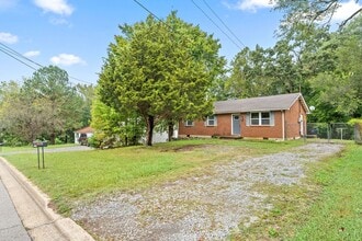 635 Lafayette Rd in Clarksville, TN - Building Photo - Building Photo