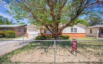 1320 60th St in Lubbock, TX - Building Photo - Building Photo