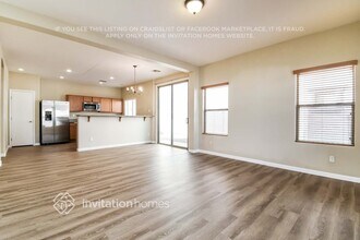 5858 E Hoover Ave in Mesa, AZ - Building Photo - Building Photo