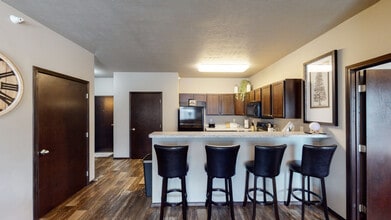 Prairie Trail Village Apartments & Townhomes in Sheldon, IA - Building Photo - Building Photo