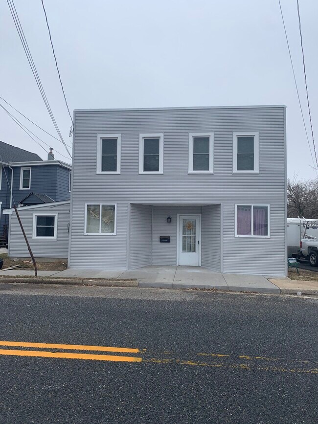 2 E Pittsfield St Rentals in Pennsville, NJ