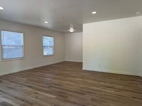 1048 Warner St in Chico, CA - Building Photo - Building Photo