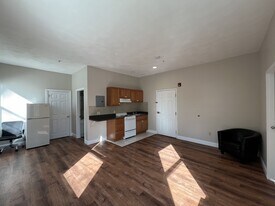 364 Harvard St, Unit 6 in Cambridge, MA - Building Photo