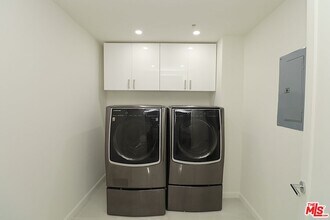 625 S Berendo St in Los Angeles, CA - Building Photo - Building Photo