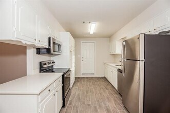 309 Jagoe St in Krum, TX - Building Photo - Building Photo