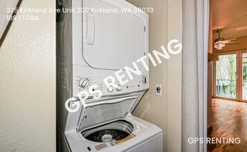 375 Kirkland Ave in Kirkland, WA - Building Photo - Building Photo