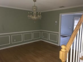 1 Lovley Dr in Southington, CT - Building Photo - Building Photo