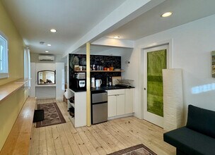 15 Wayburn Rd in Boston, MA - Building Photo - Building Photo