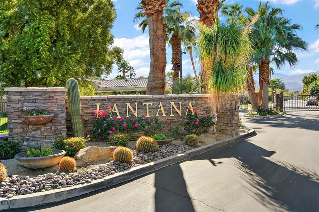 4 Calle Lantana in Palm Desert, CA - Building Photo - Building Photo