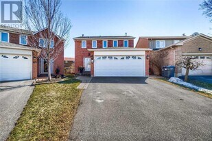 46 Nickel Crescent in Brampton, ON - Building Photo