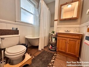 4 Montcalm Ave, Unit 2 in Boston, MA - Building Photo - Building Photo