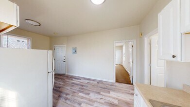 1052 Garfield Ave in Jersey City, NJ - Building Photo - Building Photo