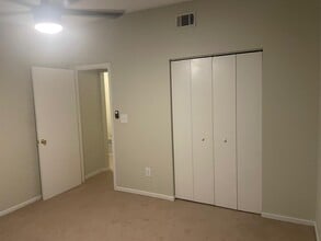 6822 Glenridge Dr, Unit C in Atlanta, GA - Building Photo - Building Photo