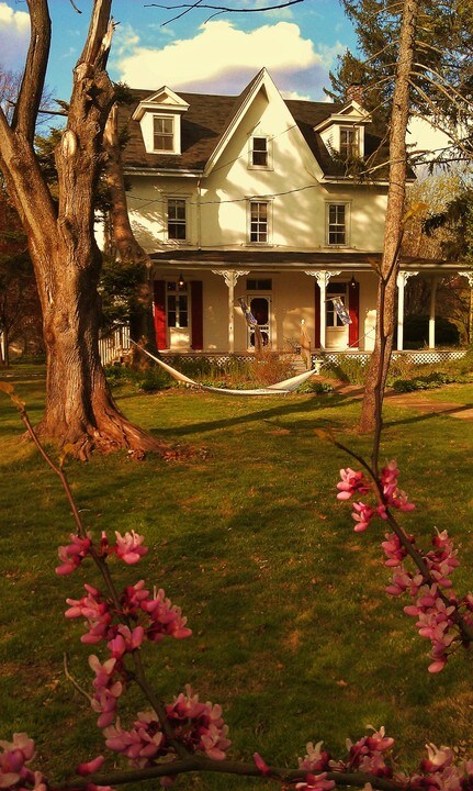 657 S Sumneytown Pike in North Wales, PA - Building Photo