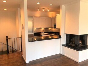 608 Tremont St, Unit 1 in Boston, MA - Building Photo - Building Photo