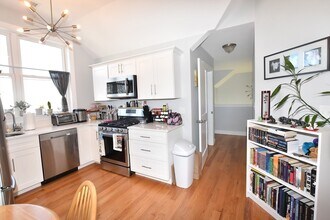 145-147 Spruce St in Watertown, MA - Building Photo - Building Photo