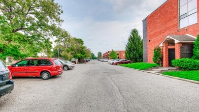 Bellwood Terrace in London, ON - Building Photo - Building Photo