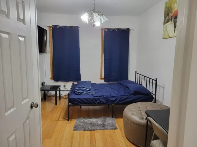 21 Wright Ave, Unit 1, Unit 1