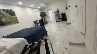 10042 SW 161st Ave in Miami, FL - Building Photo - Building Photo