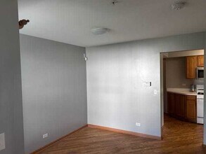 2456 Frost Dr in Aurora, IL - Building Photo - Building Photo