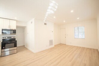 626 23rd Ave S in St. Petersburg, FL - Building Photo - Building Photo