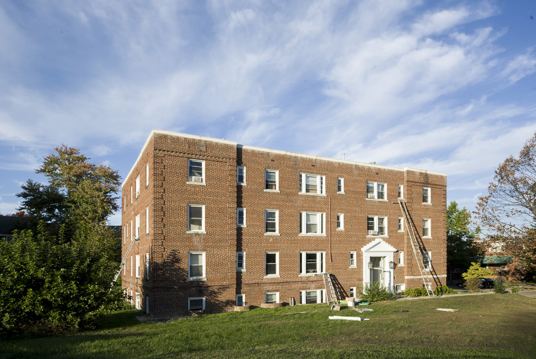 6024 8th St NW in Washington, DC - Building Photo