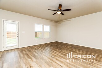 5624 Luna Pass in Saint Hedwig, TX - Building Photo - Building Photo