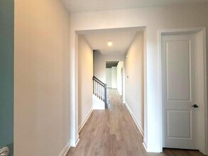 11122 Rustic Timber Lp in San Antonio, FL - Building Photo - Building Photo