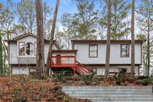 property at 249 Castleair Dr NE
