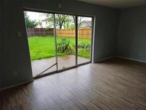 1112 Ridgewood Ln in Hutchins, TX - Building Photo - Building Photo