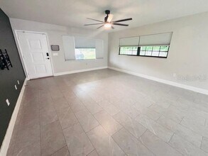 3502 Bloomingdale Ave in Valrico, FL - Building Photo - Building Photo