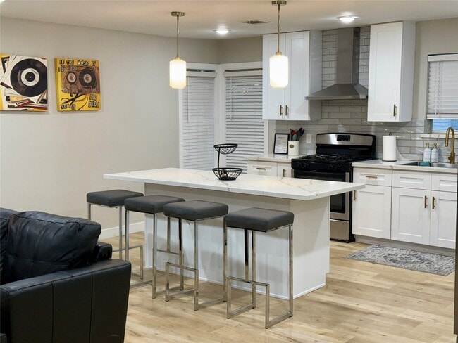 5455 Birdwood Rd in Houston, TX - Building Photo - Building Photo