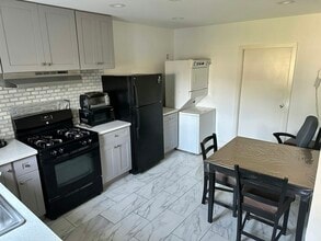 15306 El Camino Ave in Paramount, CA - Building Photo - Building Photo