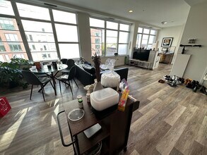 147 E Berkeley St, Unit 1 in Boston, MA - Building Photo - Building Photo