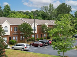 Highland Pointe in Huntsville, AL - Building Photo - Building Photo