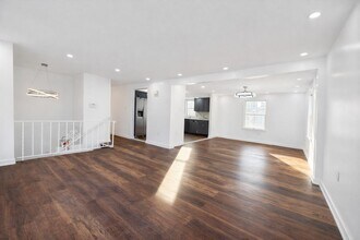 87 Merseles St in Jersey City, NJ - Building Photo - Building Photo