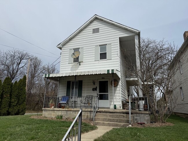 property at 429-431 E King St