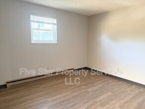 2070 W Washington St in Springfield, IL - Building Photo - Building Photo