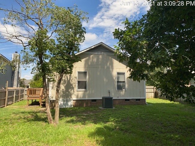 5061 Linton Hall Rd in Fayetteville, NC - Building Photo - Building Photo